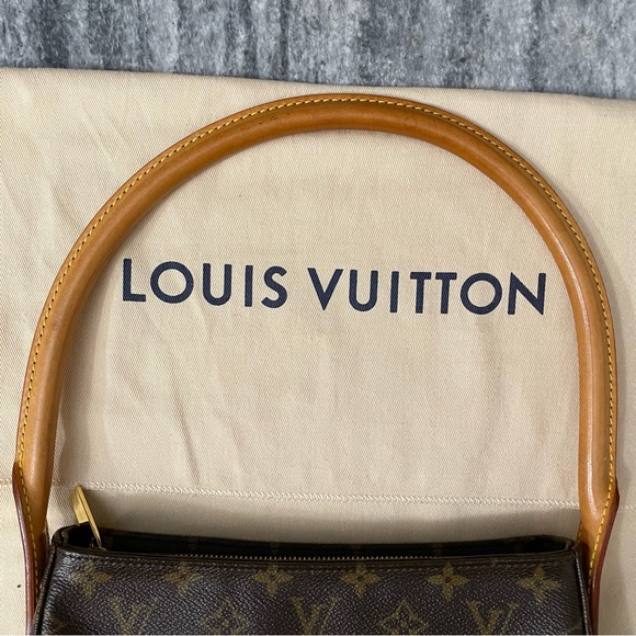 Louis Vuitton Monogram Looping MM - Picture 13 of 13